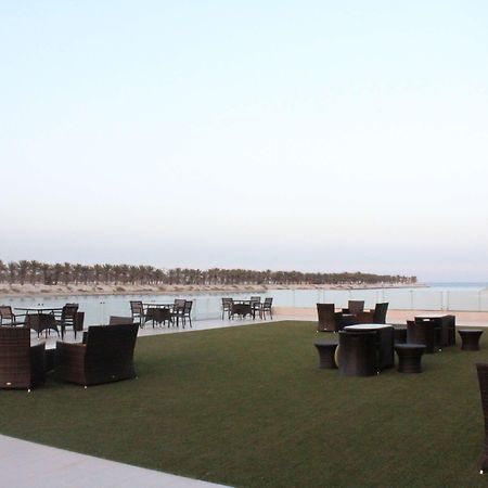 Golden Tulip Al Khobar Suites Exterior foto